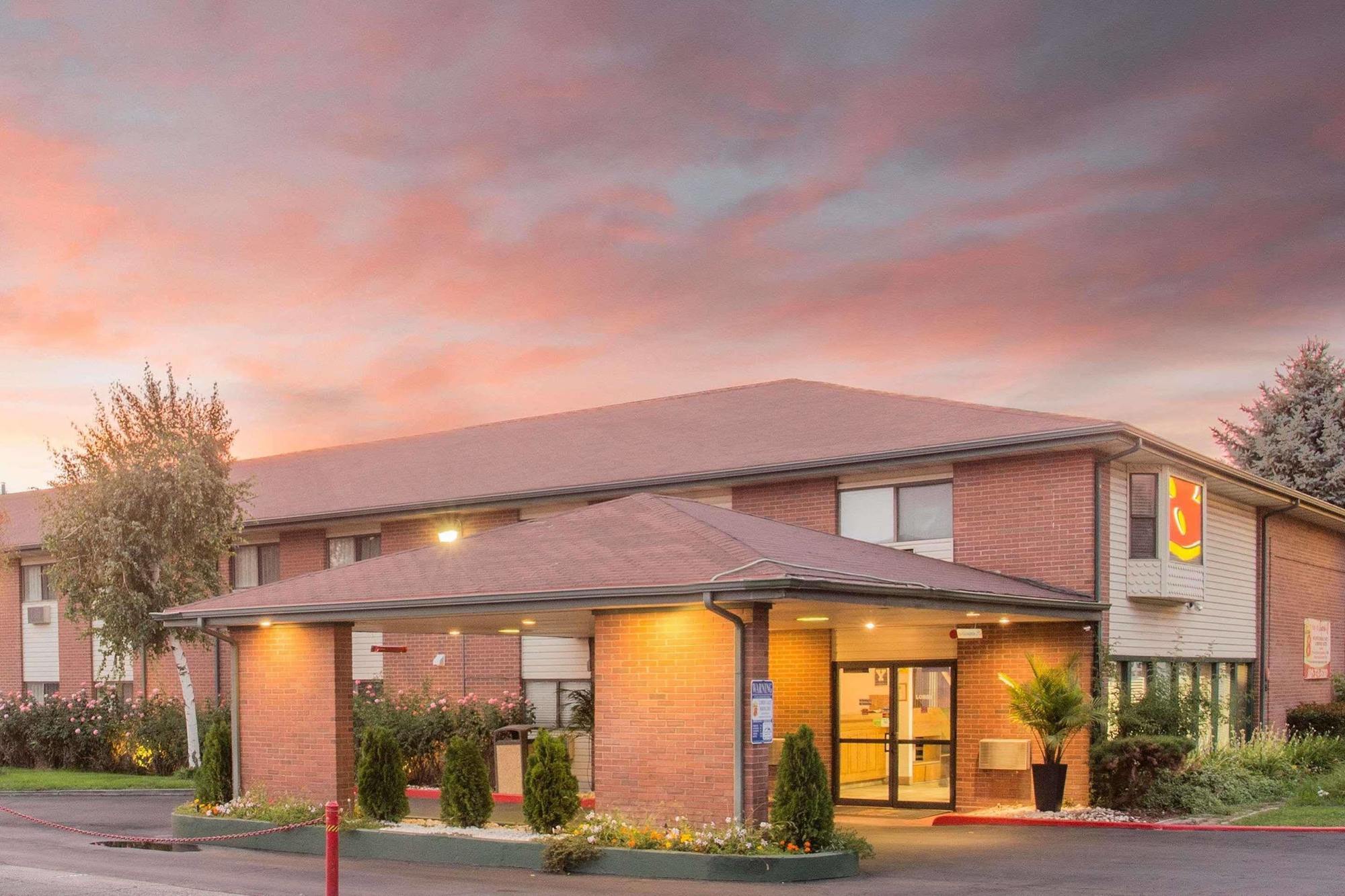 Super 8 By Wyndham Provo Byu Orem Exteriér fotografie